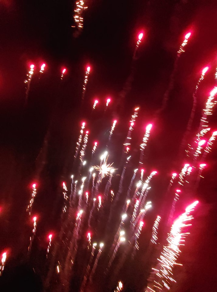 explodingfireworks2019